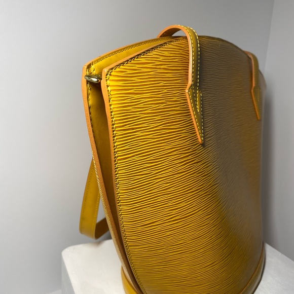 Louie Vuitton Saint Jacques Orange Epi Leather - Picture 3 of 8